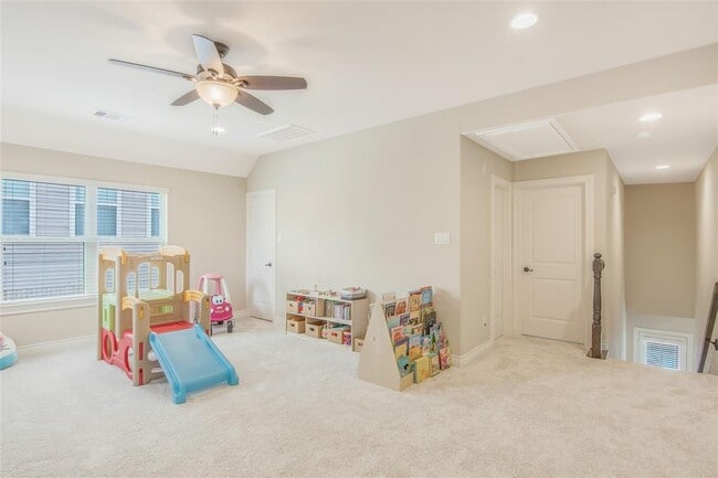 Building Photo - 918 Holly Chapple Dr