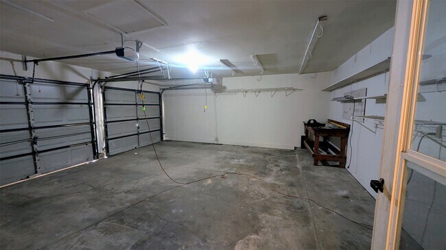 Building Photo - 10523 Huff Dr