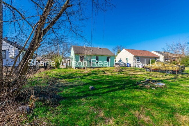 Building Photo - 2904 5th Ave