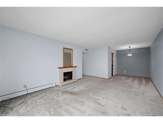Building Photo - 2220 Midland Grove Rd