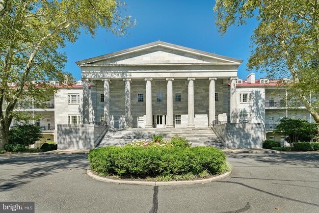 Building Photo - 105 Captains Way