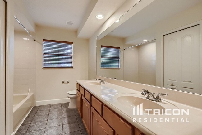 Building Photo - 3342 Gambel Oak Ct
