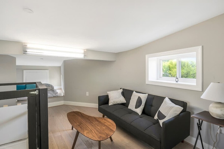 Building Photo - 45 Rhode Island Ave NE