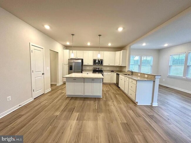 Building Photo - 2328 Hawkshill Dr