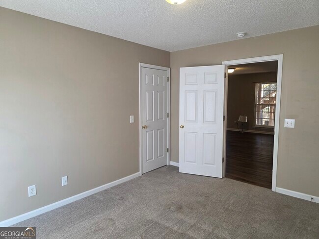 Building Photo - 426 Walthour Dr