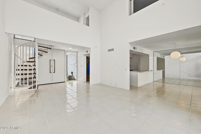 Building Photo - 4656 N 40th St