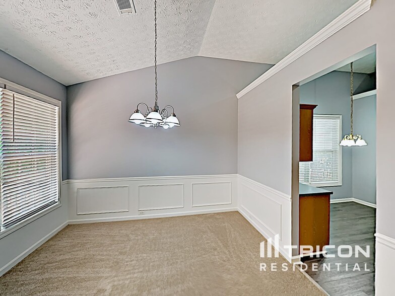 Building Photo - 420 Heathcliff Ct
