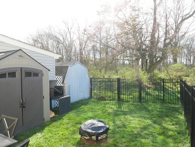 Building Photo - Beautiful Townhouse- Taneytown, MD