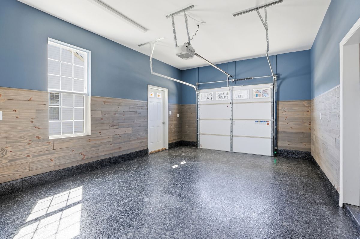 Building Photo - 6702 Savannah Dr