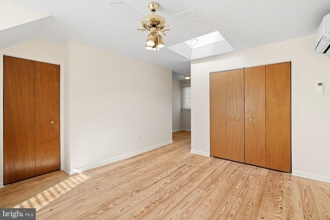 Building Photo - 751 N Ringgold St