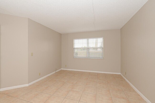 Building Photo - MIDPORT PLACE II BLDG I