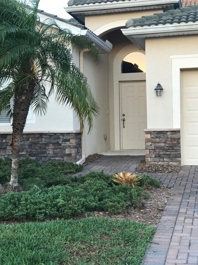Building Photo - Stoneybrook 4BR/3BA Single Family Home in ...