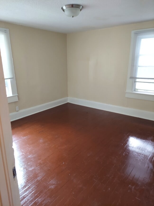 Building Photo - 412 Hickory Chapel Rd