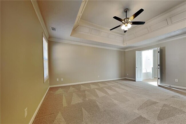 Building Photo - 917 Tucker Ln