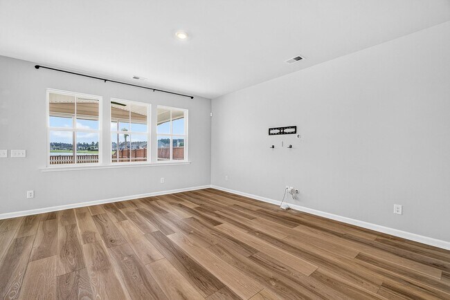 Building Photo - 204 Lake Minsi Dr