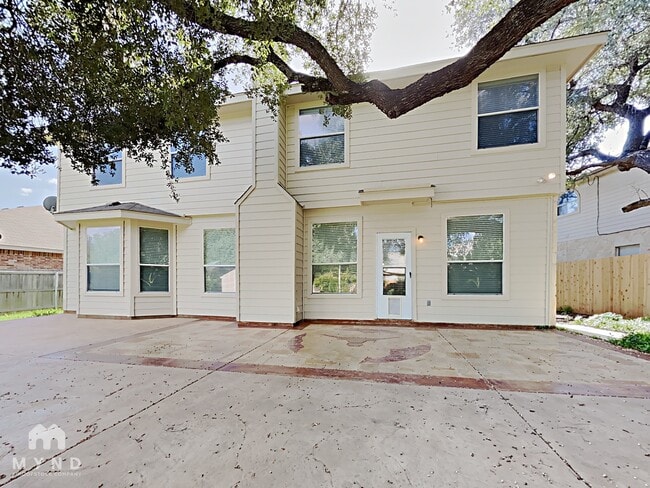 Building Photo - 14514 Tioga Bend