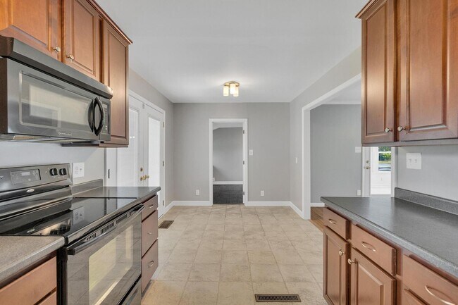 Building Photo - House for Rent in Jacksonville!