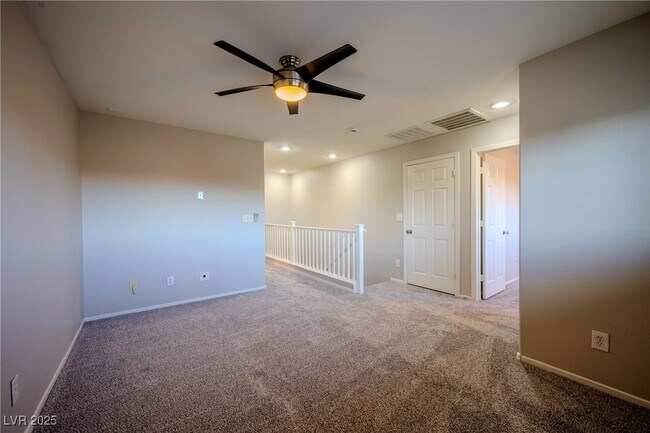 Building Photo - 5283 Broadlake Ln