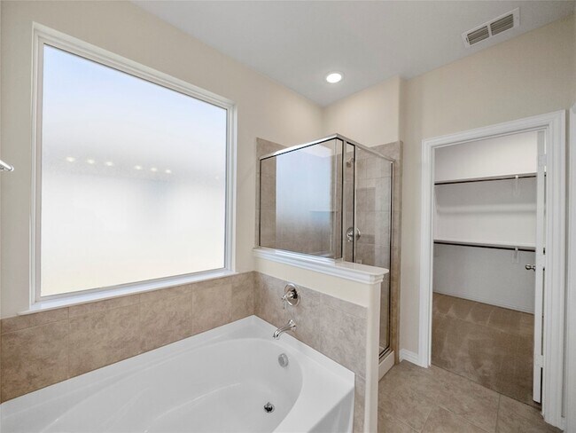 Building Photo - 1260 Sharp St