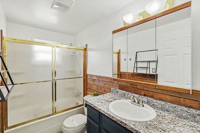 Building Photo - 6881 Fox Way
