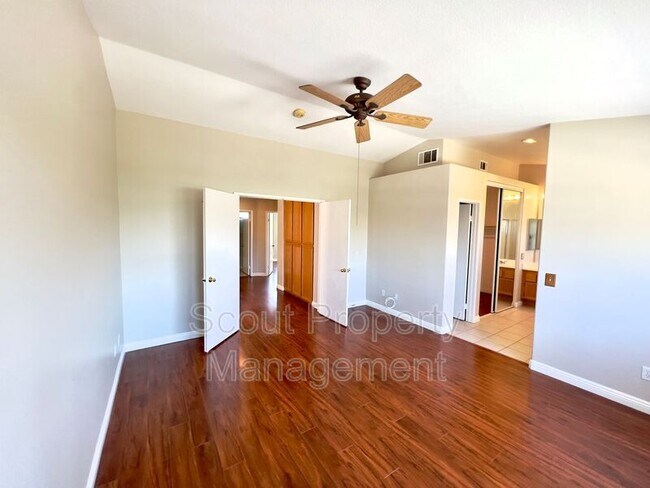 Building Photo - 39511 Bainbridge Cir