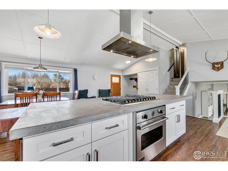 Building Photo - 930 Rocky Mountain Way