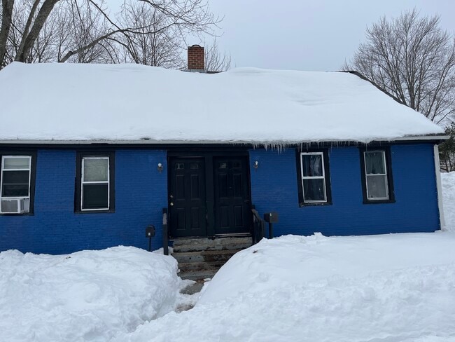 Building Photo - 13 Albro Ave