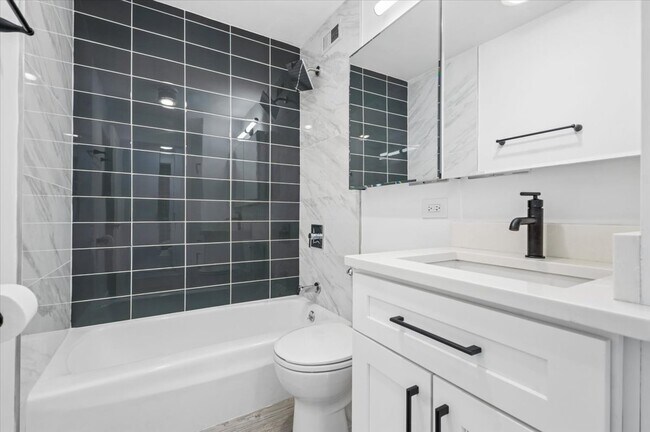 Building Photo - 88 W Schiller St