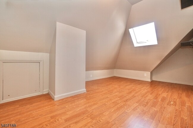 Building Photo - 1 Bell St