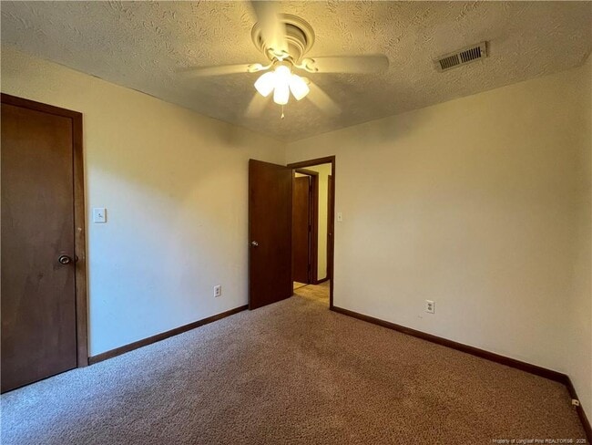 Building Photo - 404 Adger Ct