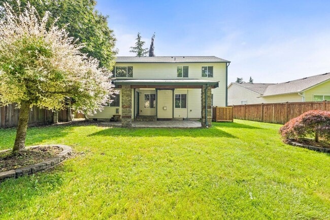 Building Photo - Spacious Sunrise Home for Rent in Puyallup...