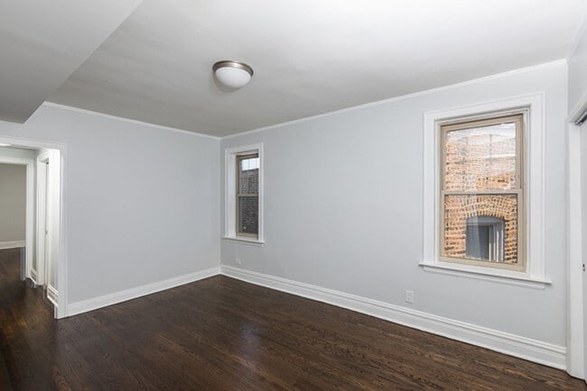 Building Photo - BEC Properties Winnemac LLC