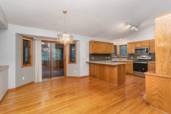 Building Photo - Beautiful Single Family home in Savage