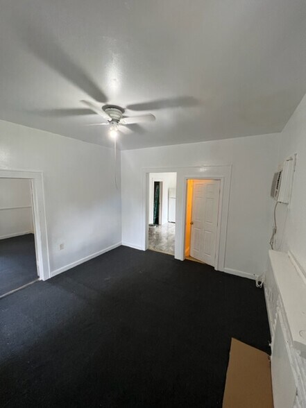 Building Photo - 1031 N Florence Ave
