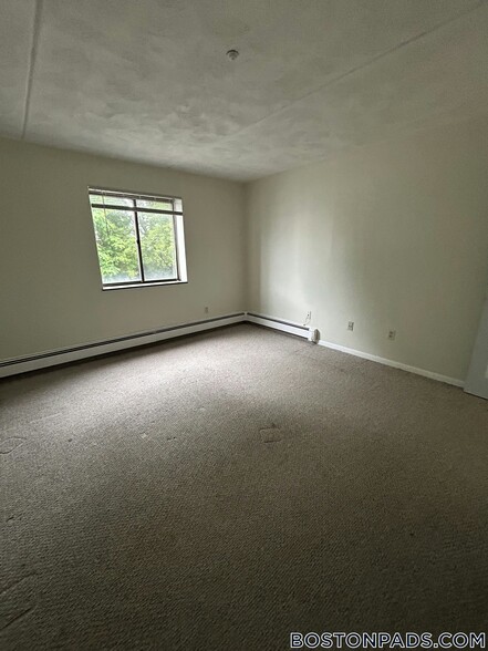 Building Photo - 175 Adams St