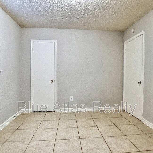 Building Photo - 5354 Wonder Dr