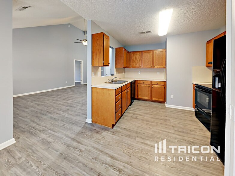Building Photo - 2613 Millpond Way