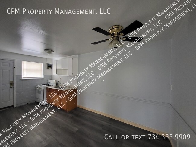 Building Photo - 52 W Pleasant St