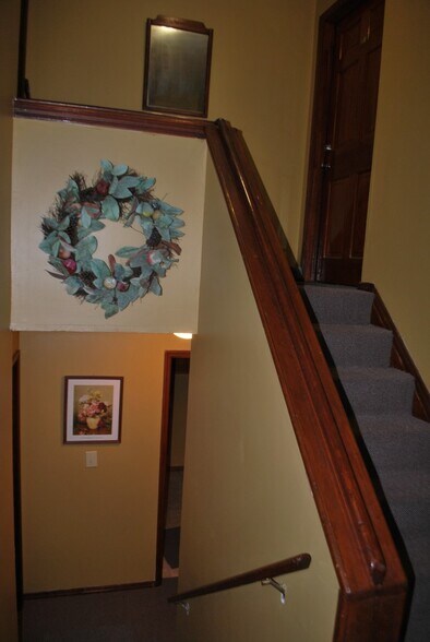 Building Photo - 667 Geyser Rd