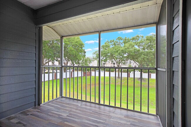 Building Photo - 5405 Lake Margaret Dr