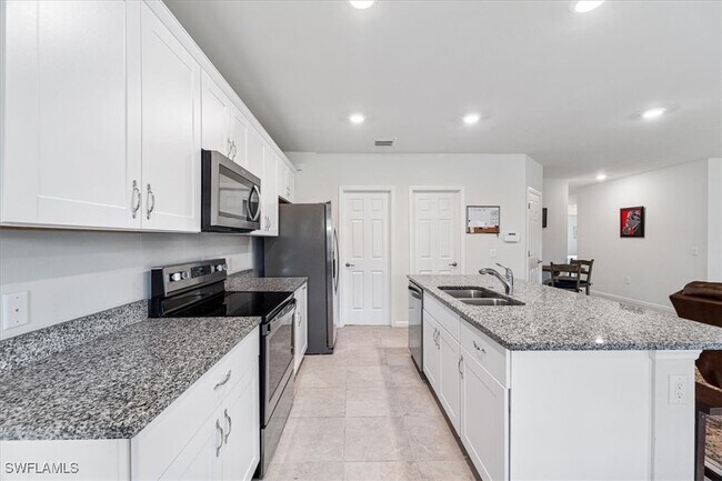 Building Photo - 4596 Lamaida Ln