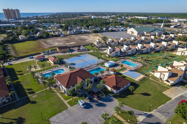 Building Photo - 17462 Front Beach Rd