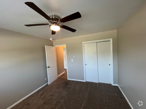 Building Photo - 14000 Marybrook Dr