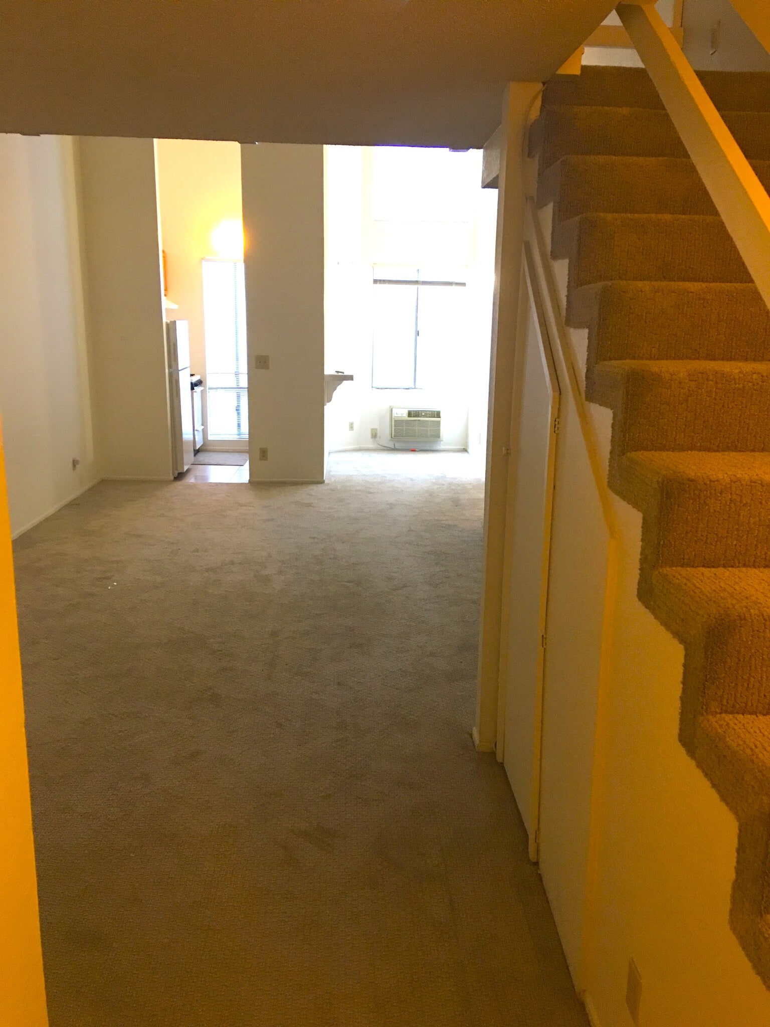 view from front door - 616 Veteran Ave