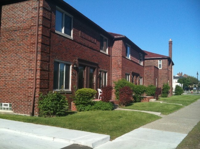 Building Photo - Covington Terrace