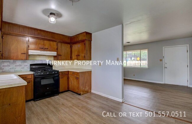 Building Photo - 4407 Lynn Ln