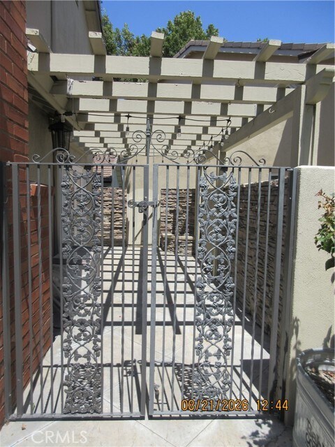 Building Photo - 6777 Ossabaw Ct