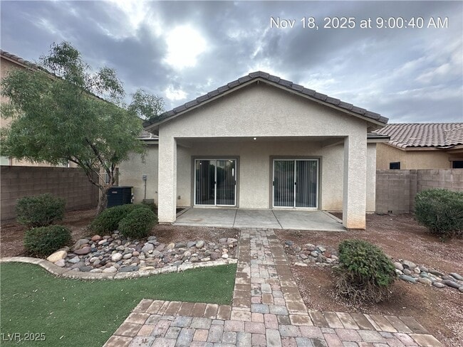 Building Photo - 2836 E Tilten Kilt Ave