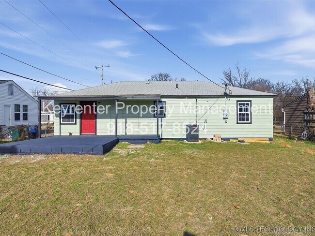 Building Photo - 5340 W 11th St