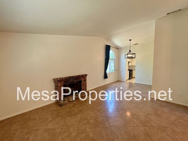 Building Photo - 1412 Pace Ct